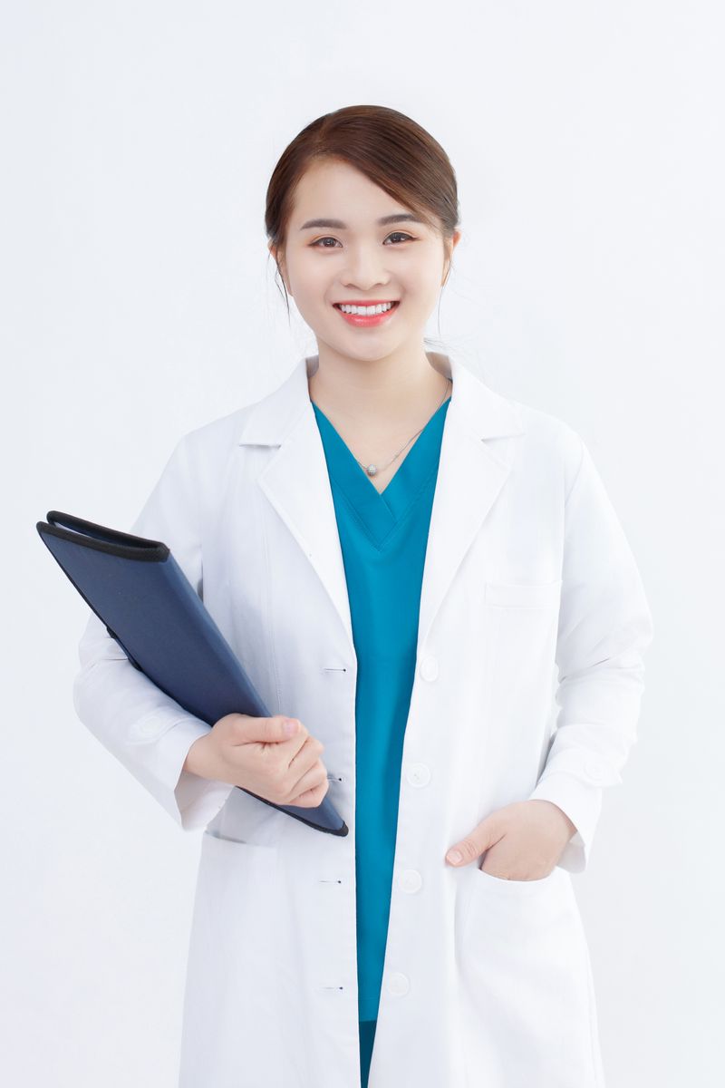 Dentista em ambiente clínico
